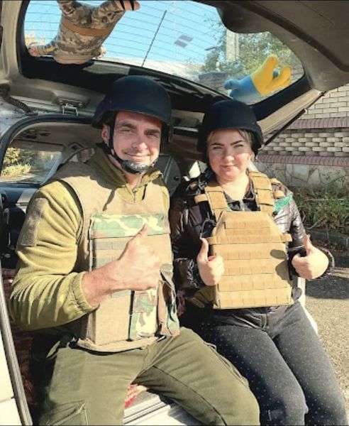 Волонтерський екіпаж під час виїзду в район виконання завдань.
