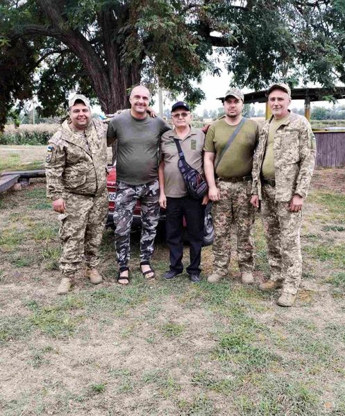 Регулярна доставка необхідного забезпечення для підрозділів.